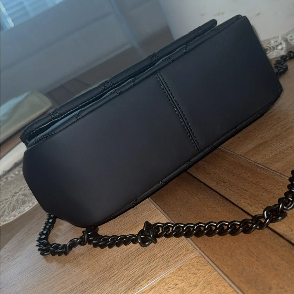 Tory Burch nwt tory